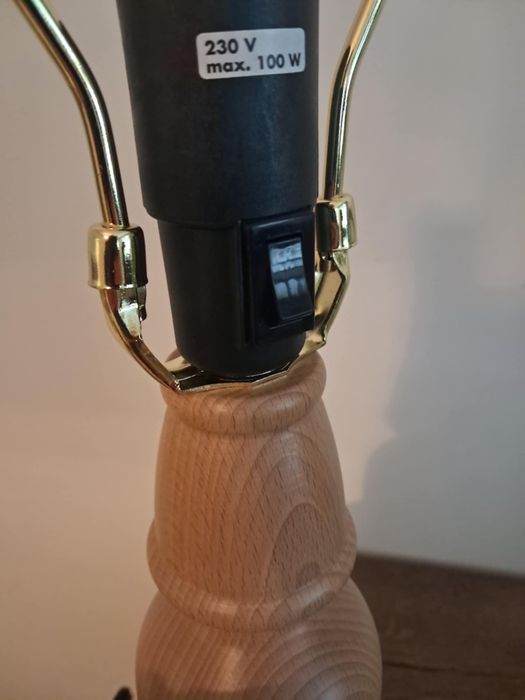 Lampka nocna lub na komodę