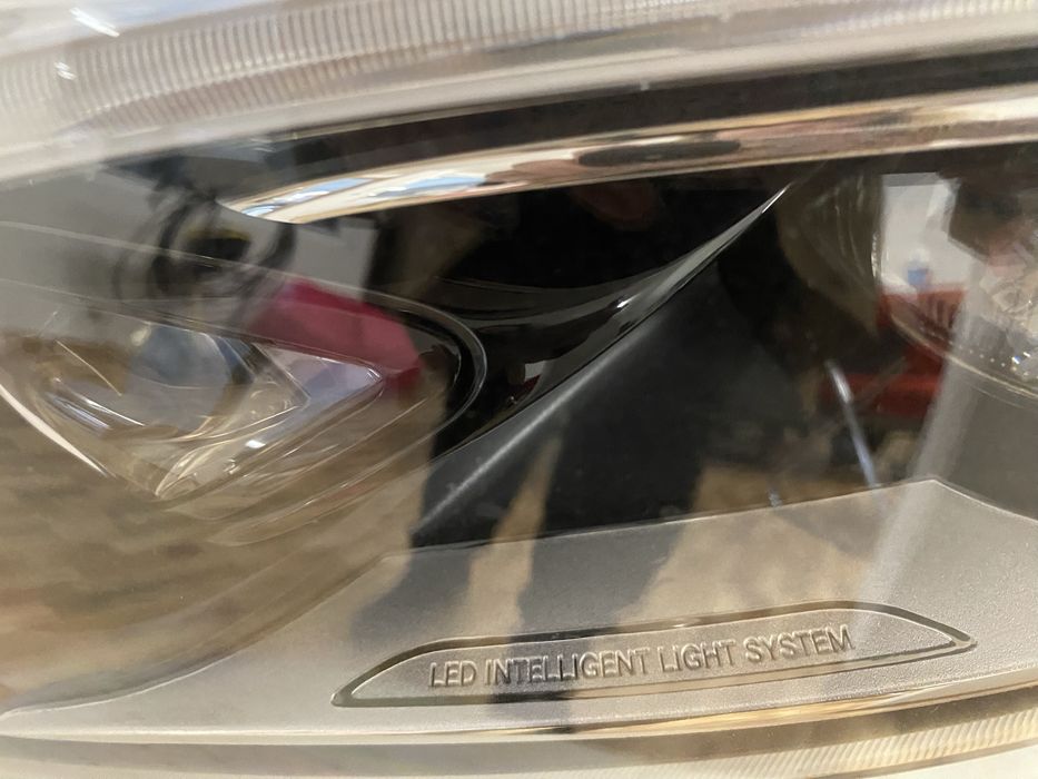 Farol frente mercedes W447