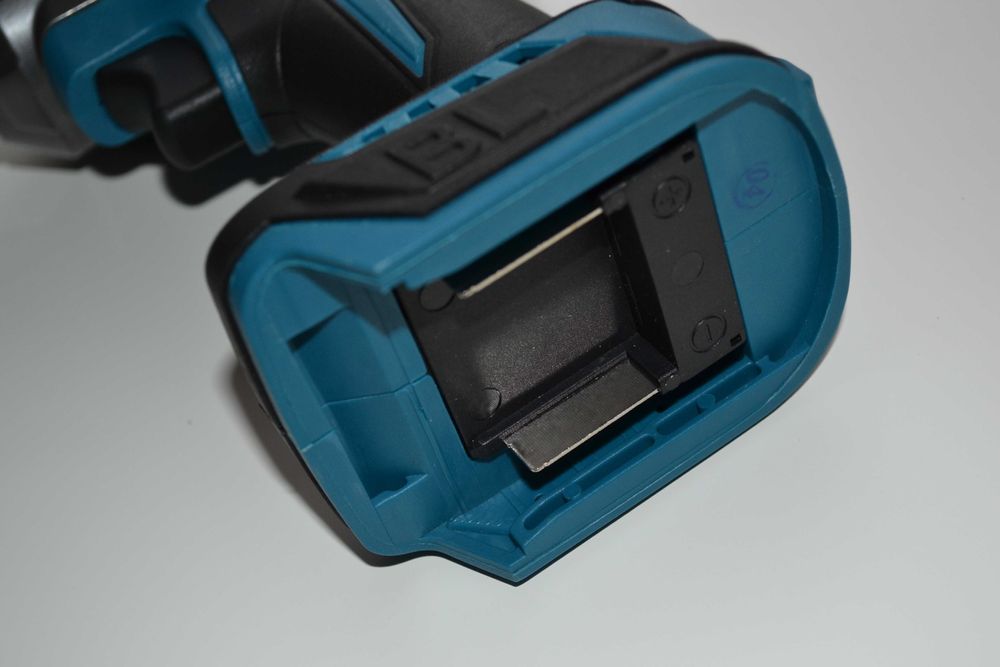 Klucz udarowy Gisam 1200nm + 2x bateria + walizka