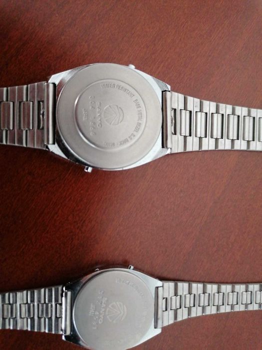 Relógios de pulso estilo Sanyo vintage