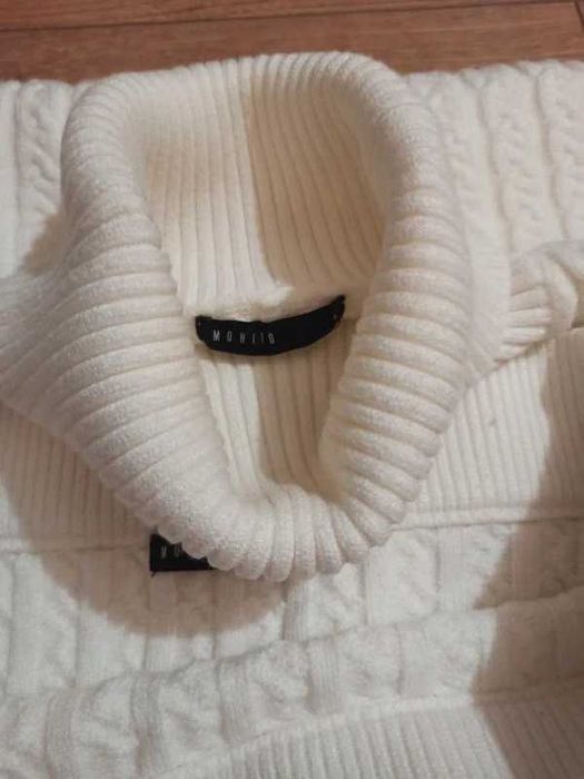 Mohito, komplet sweter ze spódnicą, ecru, wyprzedaż. warkocz, piękny