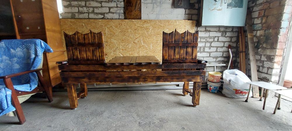 Деревянная лавка