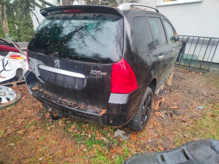 Karoseria na czesci Peugeot 307 kombi 2004,kolor czarny EXLD