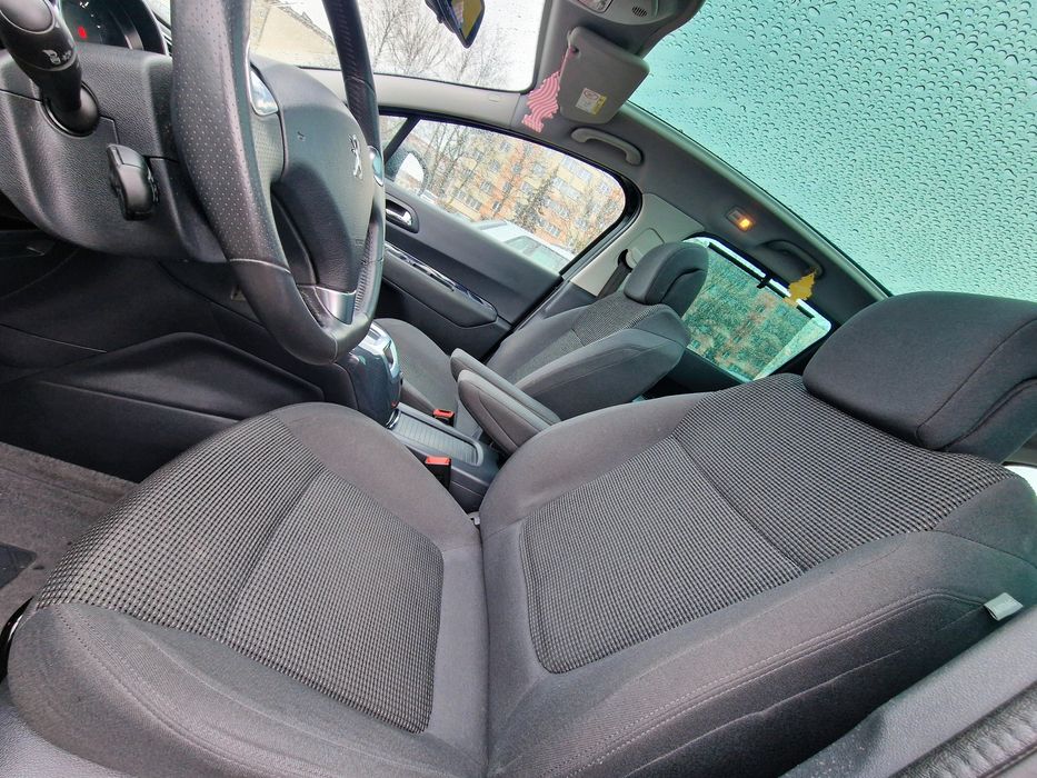 Peugeot 5008 1.6 156KM AUTOMAT 7-osob, Stan Salonowy, Doinwestowany