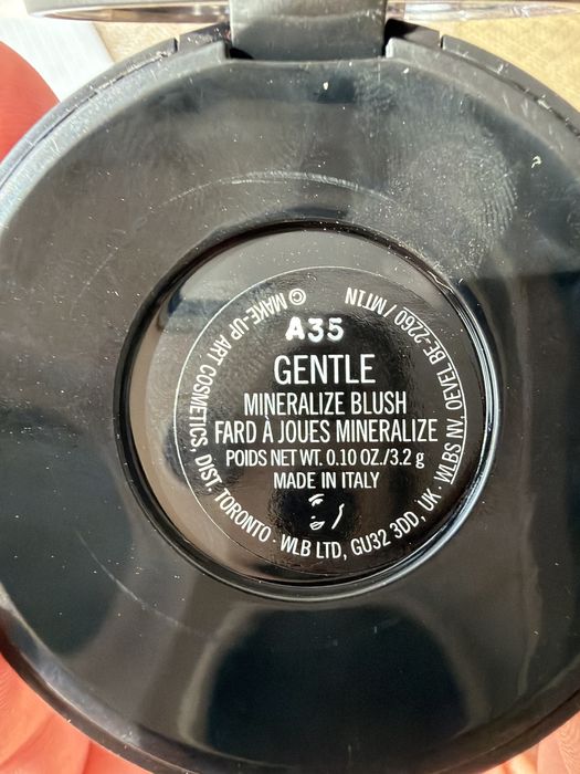 Румʼяна M.A.C mineralize