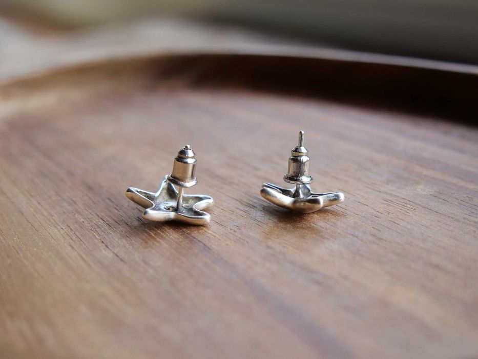 Srebrne kolczyki rozgwiazdy