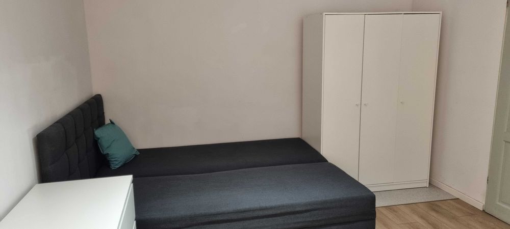 Duży pokój dwuosobowy blisko strefy przemysłowej