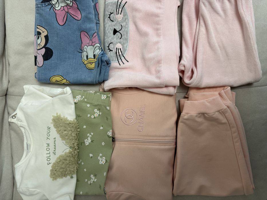 Костюмчики дитячі і джинси 80-86 см 4 шт