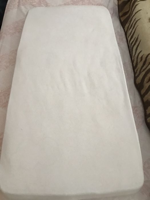 Colchão + protetores de berço novo