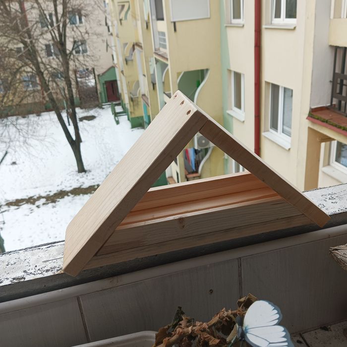 Drewniany karmnik dla ptaków -GRATIS