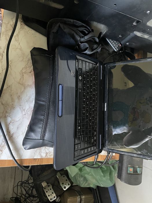 Sprzedam laptopa