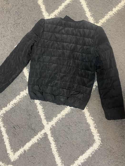 Курточка демисезонна чорна