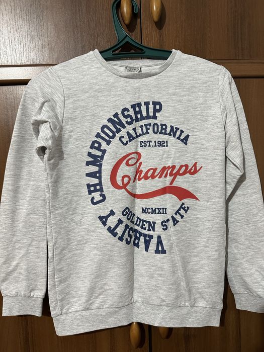 Продам кофту для  хлопчика