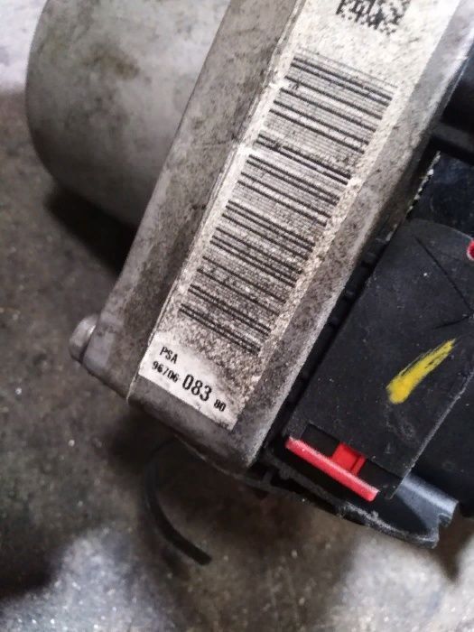 Bomba de Direção Assistida Peugeot 3008 Ref.: 9670.608.380