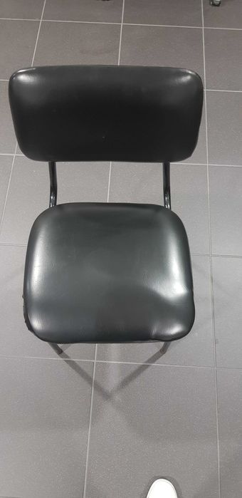 Vendo cadeiras estofadas