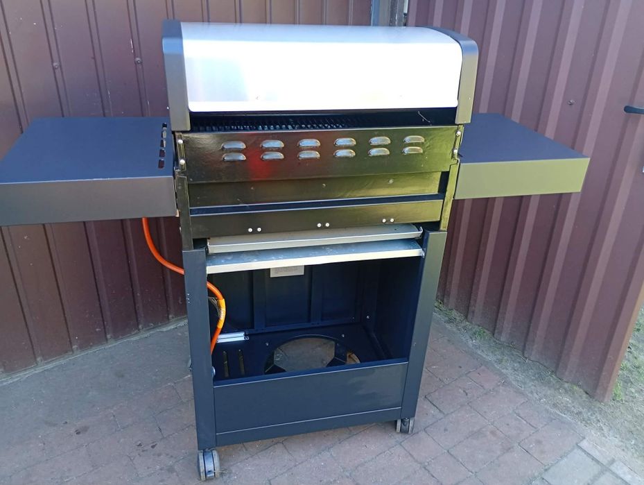 Duży grill gazowy