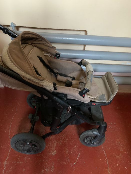 Продам детскую коляску