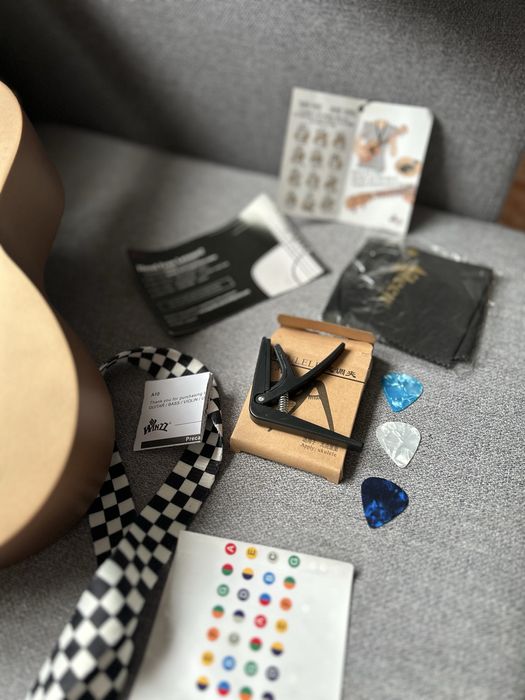 Vendo ukelele Winzz soprano totalmente NOVO, nunca usado.