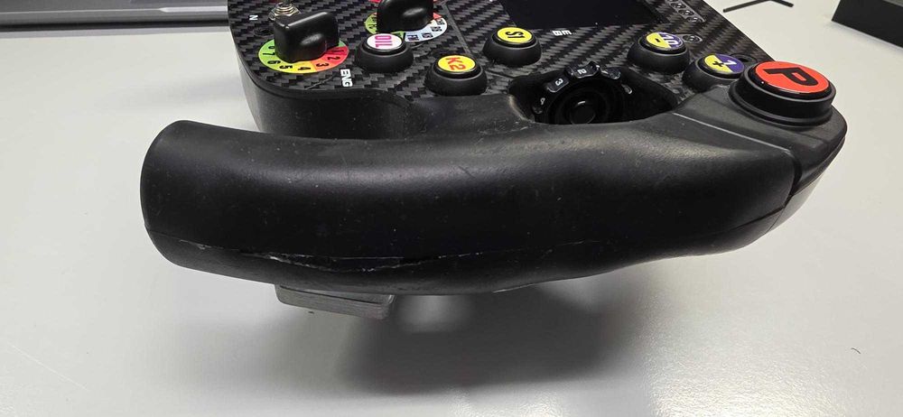 Volante Ferrari SF1000 thrustmaster