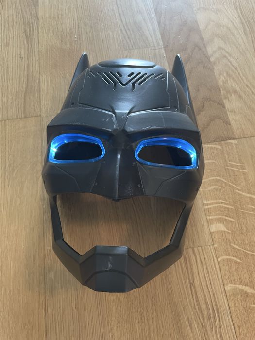Mascara de batman com voz