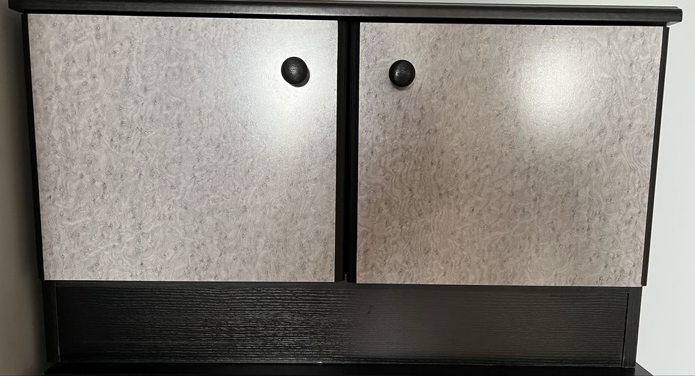 Meble dio przedpokoju  2 komody lustro i panel do wieszania kurtek