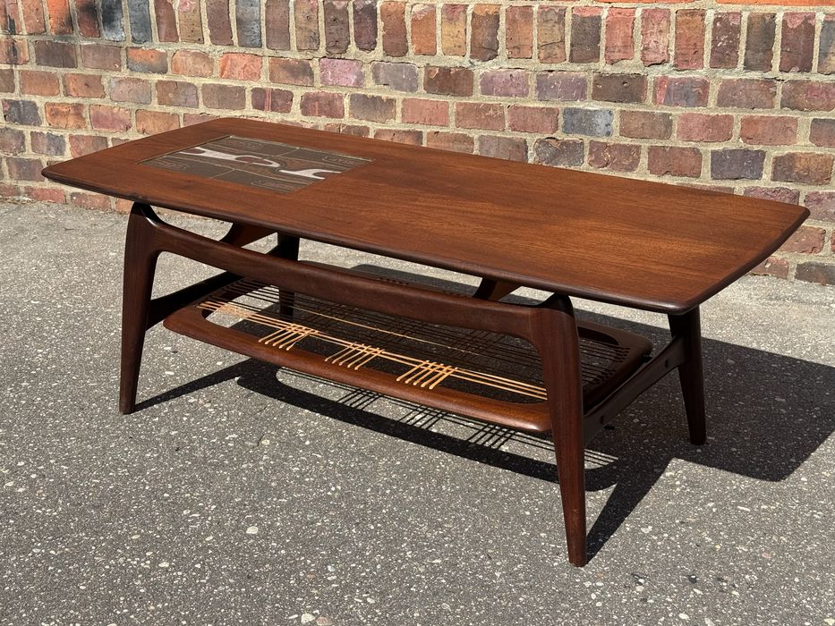 Tekowy stolik kawowy proj.Louis van Teffelen dla marki Wèbè lata60.