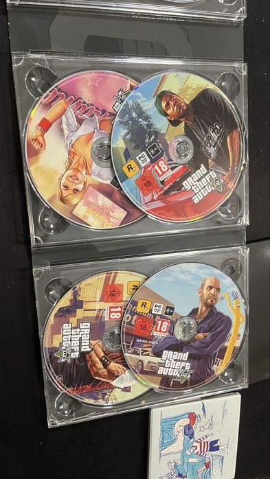 GTA V - pudełko 7DVD