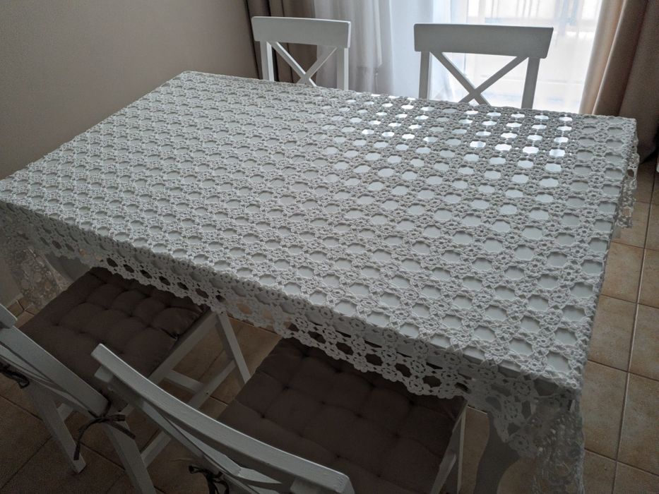 Sprzedam ręcznie robiony obrus