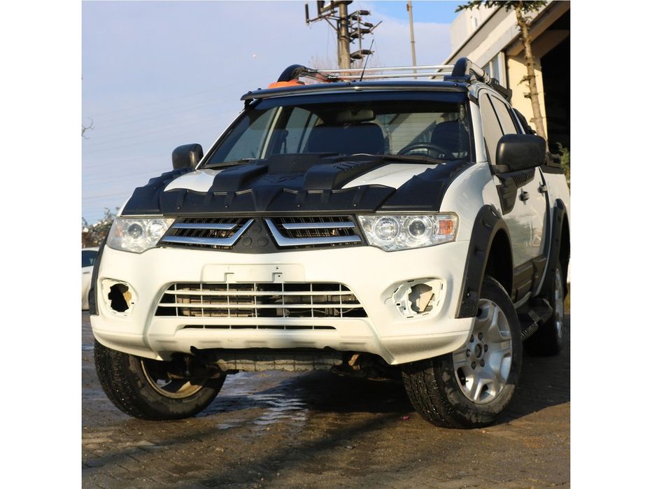Mitsubishi L200 2006-2015 рр. Накладка на капот V1 (ABS)