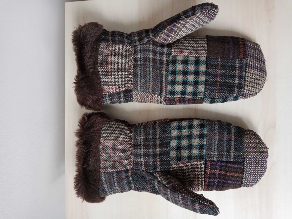 Rękawiczki zimowe Reserved ciepłe grube jednopalczaste