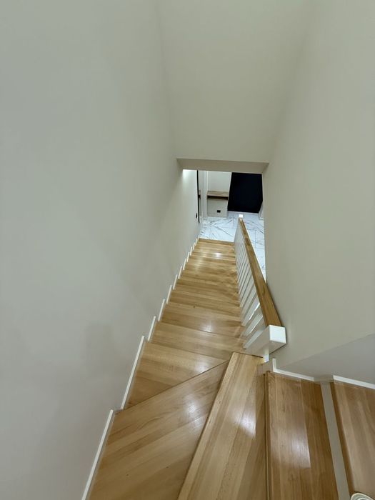 Продаж стильного таунхаусу, New Village