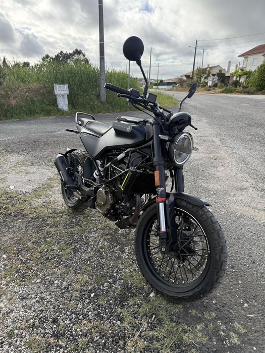 Husqvarna Svartpilen 125