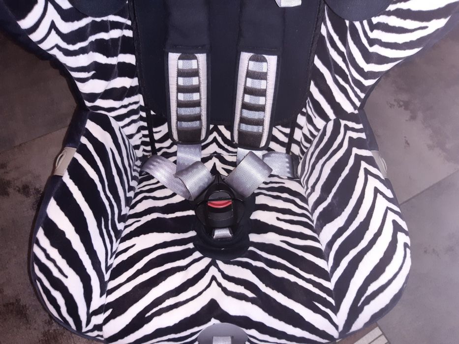 Fotelik Romer - zebra