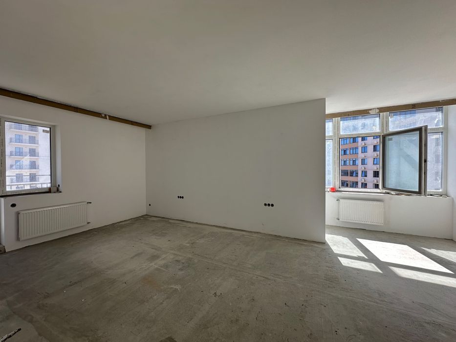 Четырехкомнатная  квартира с кухней студией  в ЖК 57 Жемчужина