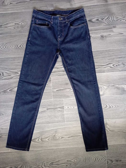 Продам джинсы ZARA на подростка .