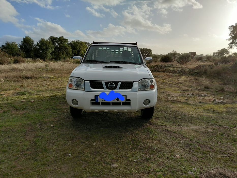Nissan impecável