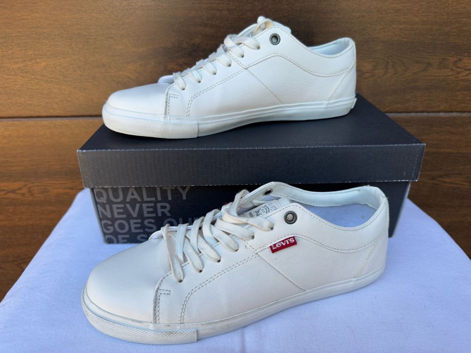 levis woods r.38 sneakersy białe