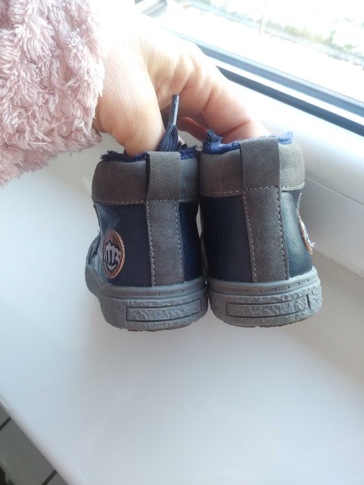 Sneakersy Trzewiczki buty ocieplane  roz 23 okidoki j ecco. clarks