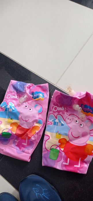 Buty do wody Hotuna roz.30/31 Gratis rękawki Świnka Peppa 3-6lat