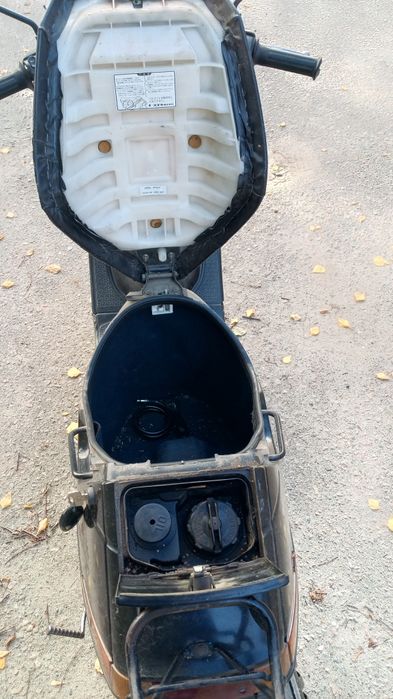 Продам мопед Судзуки