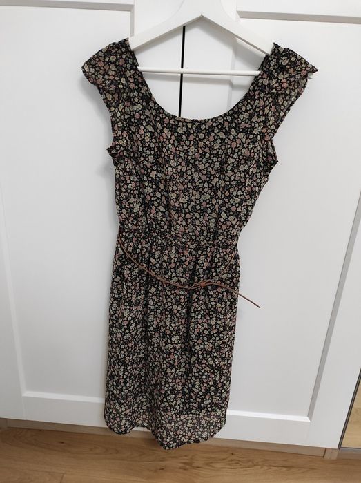 Sukienka  z krótkim rękawem c&a 36