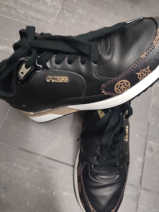 Sapatilhas mulher Guess