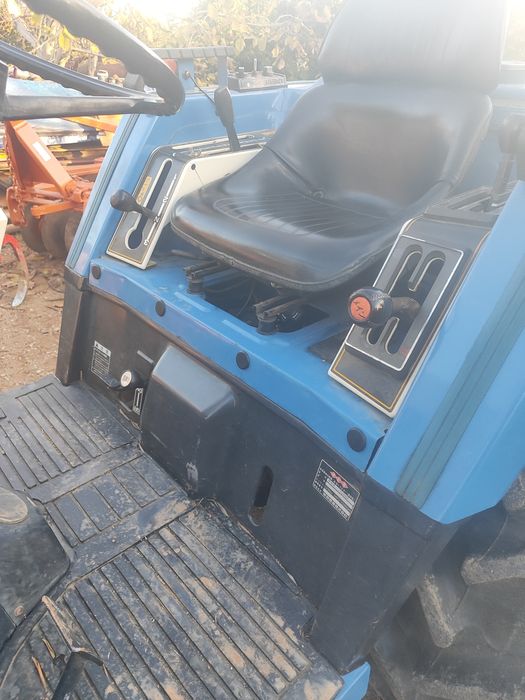 Trator Iseki Landope 240