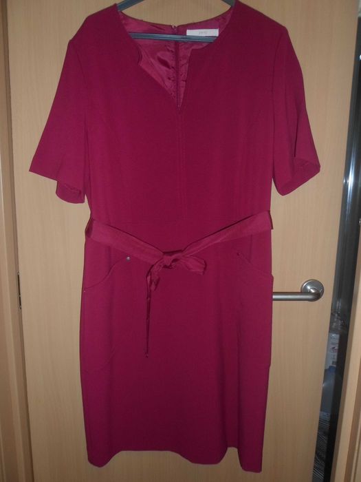 vestido manga curta com bolsos da marca YERA para mulher