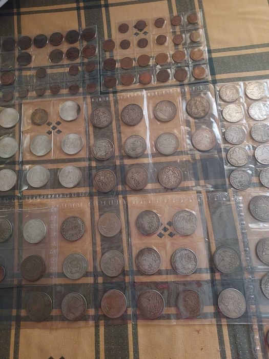 RÉPLICAS DA ÉPOCA.  USA 1888 dólares e ENGLAND libras.