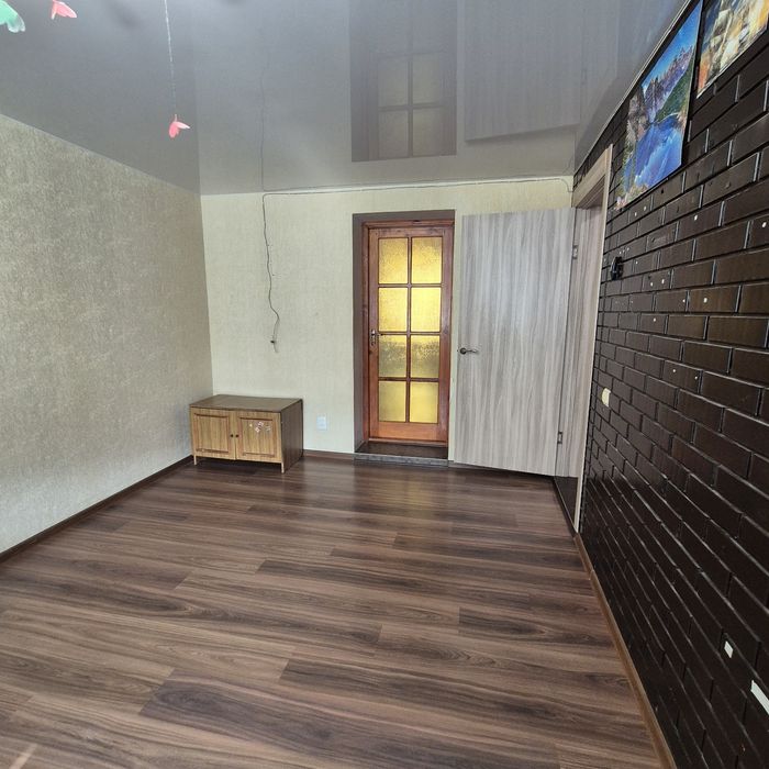 Сдам 2х ком квартиру по Аношкина