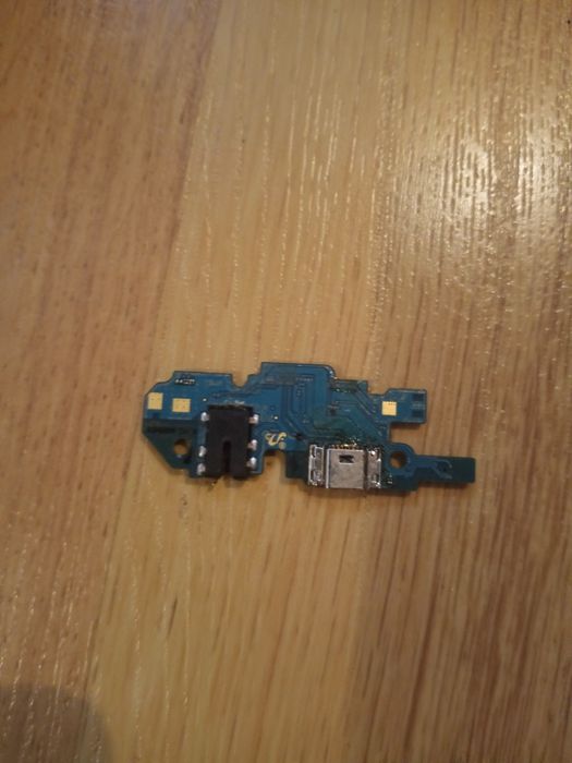 Самсунг А10 нижняя плата.