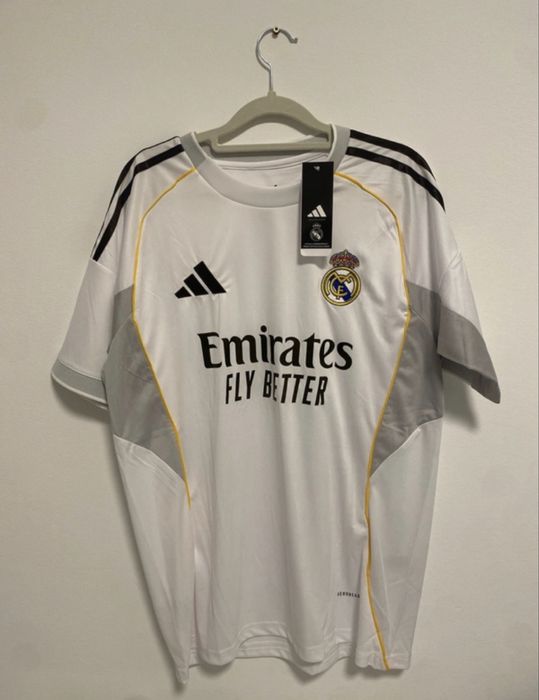 Camisola principal Real Madrid