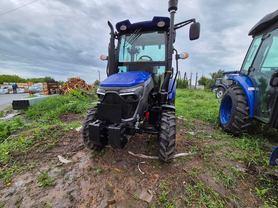 Трактор с кабиной Файтер Т254С герметичная обшитая кабина