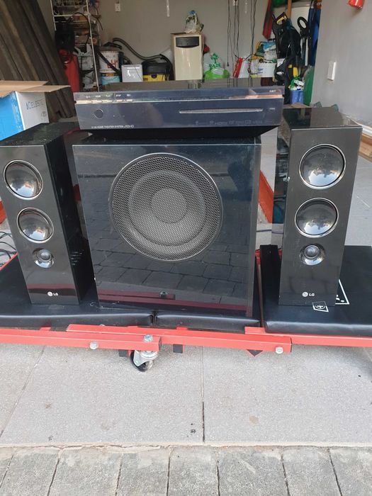 Kino domowe LG model J 10HD-SA